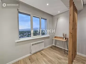2-комнатная квартира, этаж 9 из 13, 63 м²