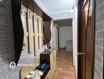 2-комнатная квартира, этаж 3 из 4, 55 м², посуточно