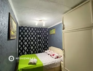 2-комнатная квартира, этаж 3 из 4, 55 м², посуточно