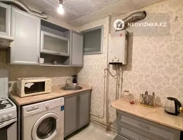 2-комнатная квартира, этаж 4 из 4, 55 м², по часам