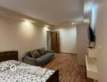 30 м², 1-комнатная квартира, этаж 1 из 4, 30 м², посуточно, изображение - 1