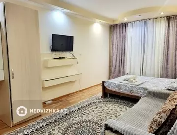 1-комнатная квартира, этаж 1 из 4, 30 м², по часам