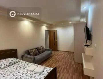 1-комнатная квартира, этаж 1 из 4, 30 м², по часам