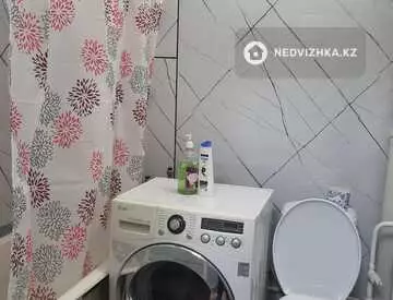 2-комнатная квартира, этаж 5 из 5, 40 м², посуточно
