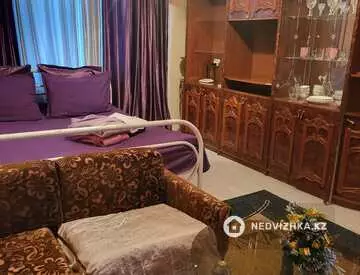 2-комнатная квартира, этаж 5 из 5, 40 м², по часам