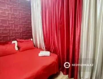 2-комнатная квартира, этаж 5 из 5, 40 м², по часам
