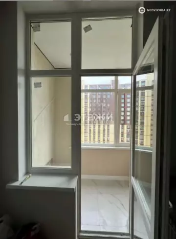 1-комнатная квартира, этаж 8 из 17, 49 м²
