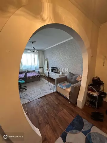 2-комнатная квартира, этаж 3 из 5, 51 м²