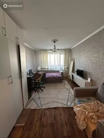 2-комнатная квартира, этаж 3 из 5, 51 м²