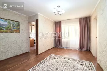 2-комнатная квартира, этаж 3 из 5, 42 м²