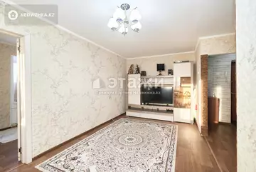 2-комнатная квартира, этаж 3 из 5, 42 м²