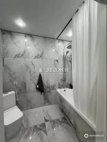 2-комнатная квартира, этаж 8 из 17, 66 м²