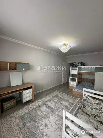 2-комнатная квартира, этаж 5 из 12, 64 м²