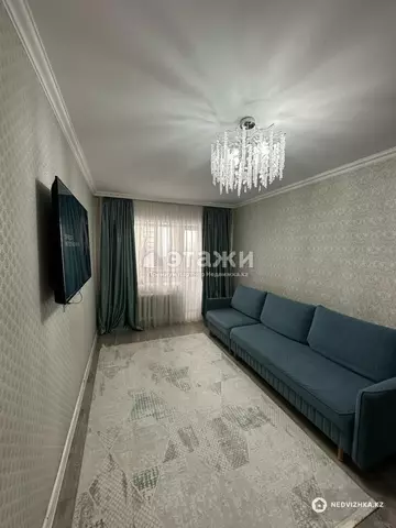 2-комнатная квартира, этаж 5 из 12, 64 м²