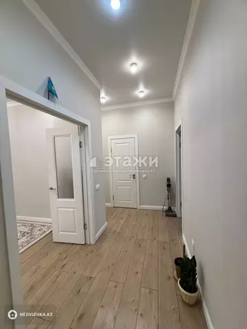 2-комнатная квартира, этаж 9 из 10, 65 м²