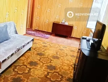 2-комнатная квартира, этаж 4 из 5, 45 м², на длительный срок