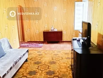 2-комнатная квартира, этаж 4 из 5, 45 м², на длительный срок
