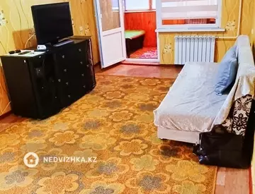 2-комнатная квартира, этаж 4 из 5, 45 м², на длительный срок