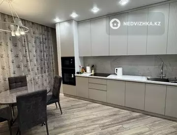 2-комнатная квартира, этаж 9 из 12, 64 м²