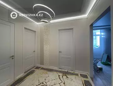 2-комнатная квартира, этаж 3 из 12, 58 м²