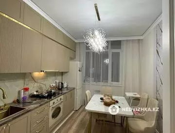 2-комнатная квартира, этаж 3 из 12, 58 м²