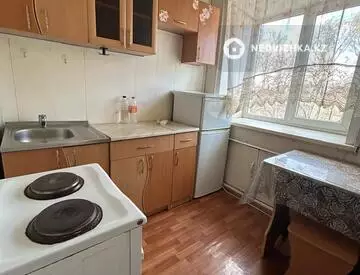 2-комнатная квартира, этаж 3 из 4, 42 м²