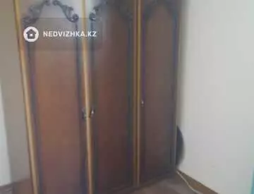 2-комнатная квартира, этаж 2 из 2, 4 м², на длительный срок
