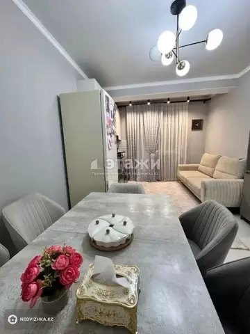2-комнатная квартира, этаж 2 из 10, 52 м²