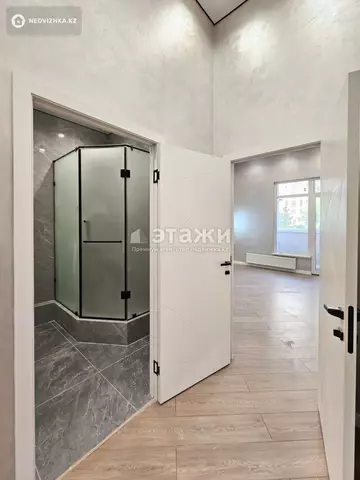 57 м², 2-комнатная квартира, этаж 1 из 17, 57 м², изображение - 12