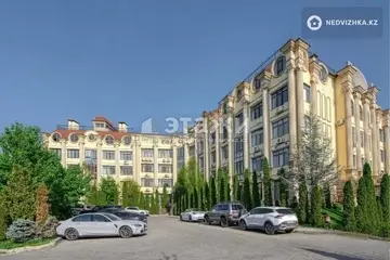 2-комнатная квартира, этаж 1 из 5, 90 м²