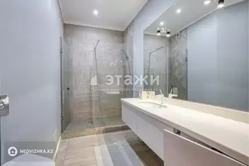 2-комнатная квартира, этаж 1 из 5, 90 м²