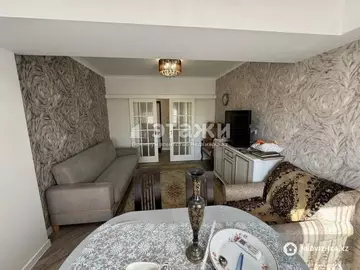 2-комнатная квартира, этаж 4 из 11, 66 м²