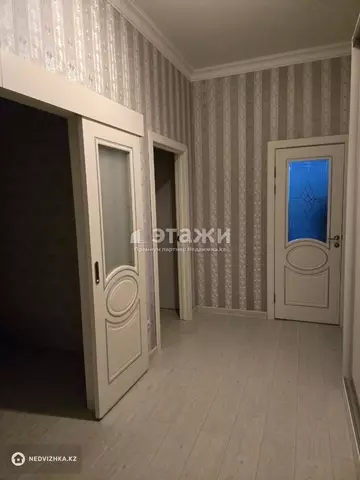 2-комнатная квартира, этаж 2 из 12, 63 м²