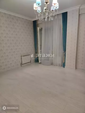 2-комнатная квартира, этаж 2 из 12, 63 м²