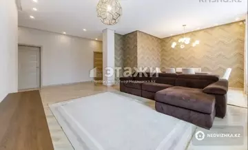 4-комнатная квартира, этаж 11 из 12, 138 м²