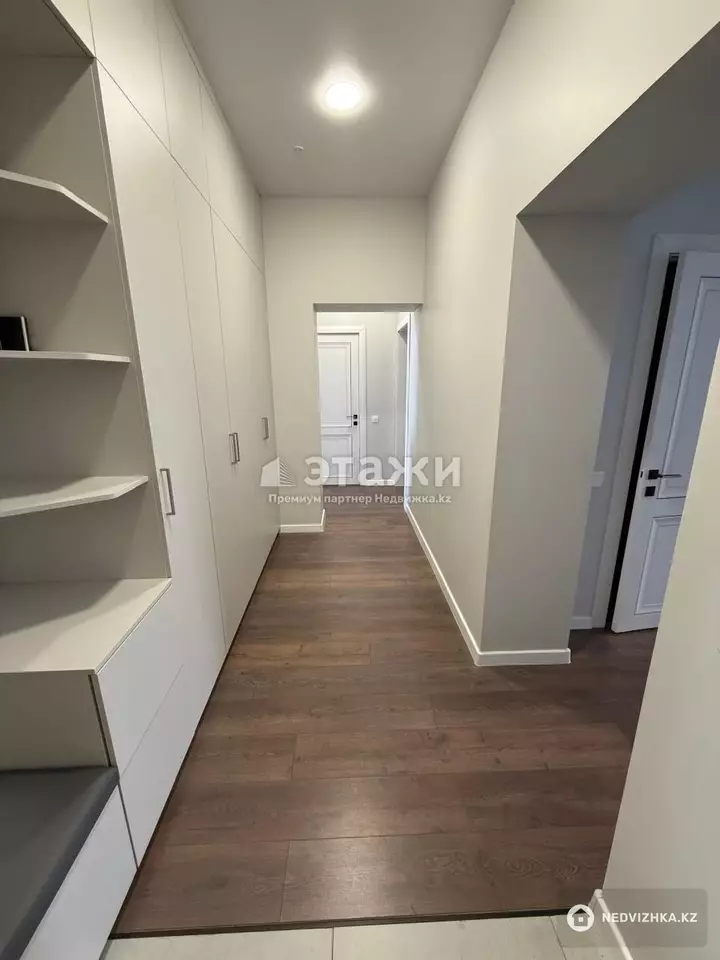 82.1 м², 3-комнатная квартира, этаж 3 из 9, 82 м², изображение - 1