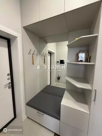 82.1 м², 3-комнатная квартира, этаж 3 из 9, 82 м², изображение - 1