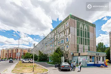 1-комнатная квартира, этаж 3 из 6, 37 м²