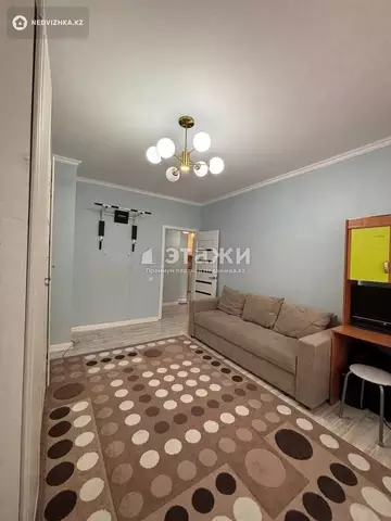1-комнатная квартира, этаж 9 из 12, 50 м²