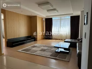 3-комнатная квартира, этаж 18 из 33, 138 м²