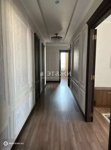 4-комнатная квартира, этаж 5 из 9, 113 м²