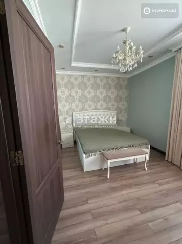 4-комнатная квартира, этаж 5 из 9, 113 м²