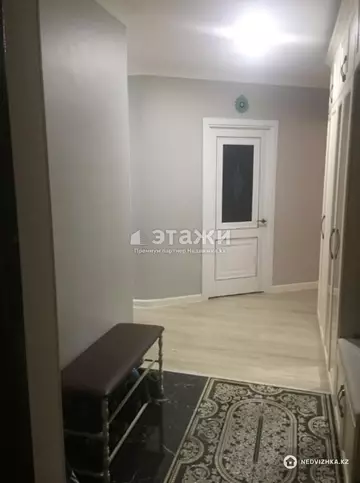 2-комнатная квартира, этаж 4 из 12, 77 м²