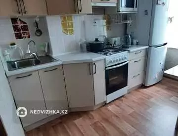 2-комнатная квартира, этаж 4 из 5, 43 м²