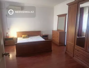 3-комнатная квартира, этаж 6 из 9, 104 м²