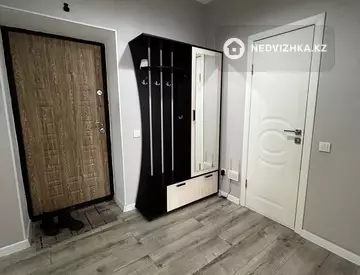 2-комнатная квартира, этаж 4 из 6, 58 м²