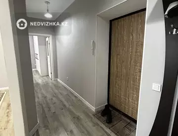 2-комнатная квартира, этаж 4 из 6, 58 м²