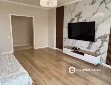 2-комнатная квартира, этаж 3 из 16, 64 м²