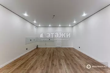 2-комнатная квартира, этаж 2 из 12, 58 м²
