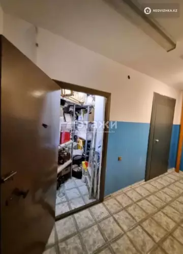 3-комнатная квартира, этаж 4 из 10, 80 м²